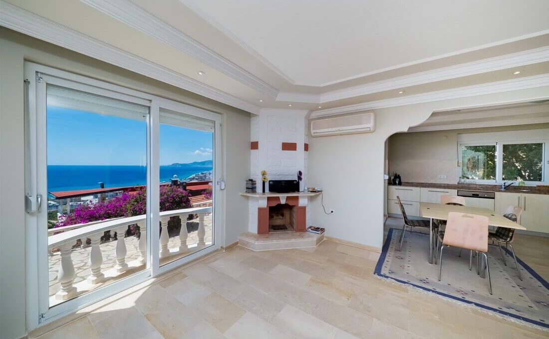 Sea View Villa with 3 bedrooms in KARGICAK Alanya Turkey