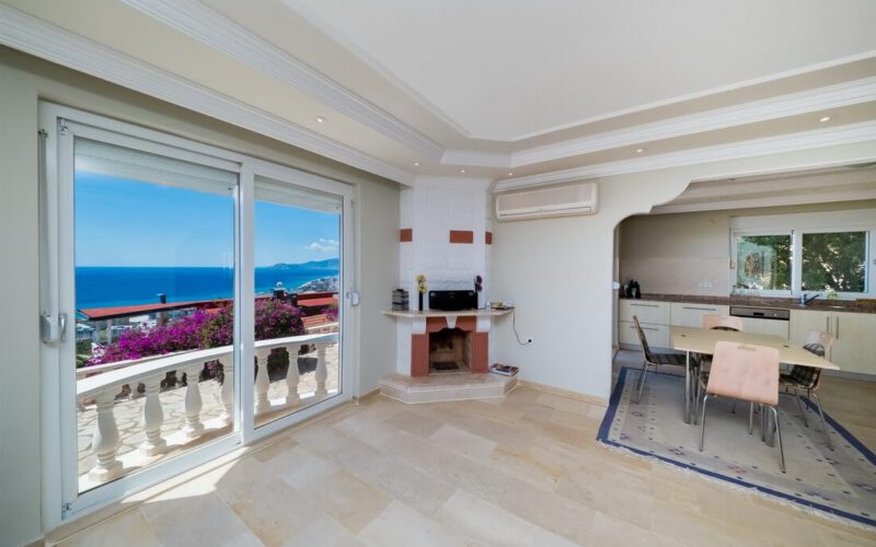 Sea View Villa with 3 bedrooms in KARGICAK Alanya Turkey