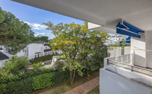 Modern Apartment in PUERTO BANÚS Marbella Spain