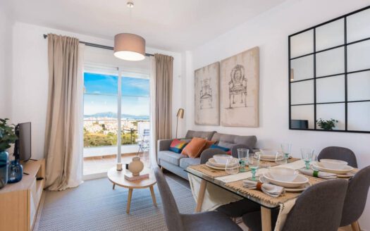 3 Room Apartment in Small Oasis, La Duquesa, MANILVA, Costa del Sol, Spain