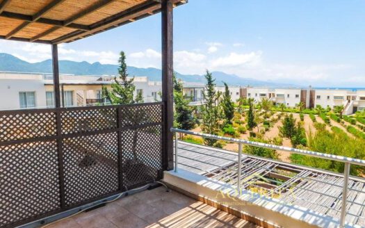 Furnished 3 Room Penthouse with Sea View in TATLISU, Kyrenia, North Cyprus