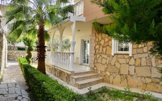 Furnished 4 Room Villa in INCEKUM Alanya Turkey for Sale