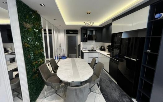 Furnished 4 Room Villa with private Pool in INCEKUM Alanya Turkey for Sale
