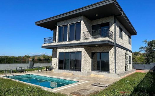Furnished 5 Room Villa with private Pool in INCEKUM Alanya Turkey