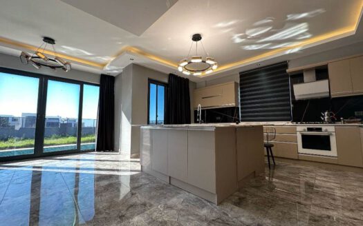 Furnished 5 Room Villa with private Pool in INCEKUM Alanya Turkey