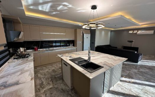 Furnished 5 Room Villa with private Pool in INCEKUM Alanya Turkey
