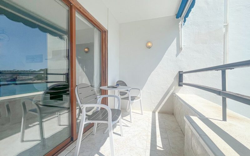 Beachfront Apartment with Sea Views in Santa Ponsa MALLORCA Spain